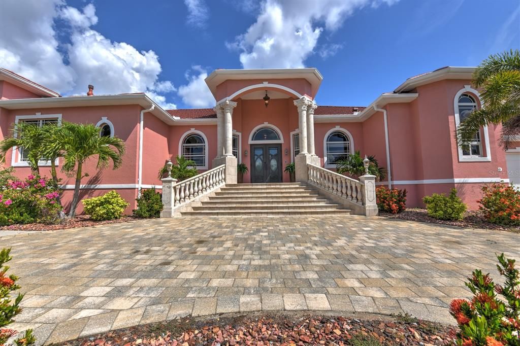 For Sale: $1,475,000 (3 beds, 3 baths, 3481 Square Feet)
