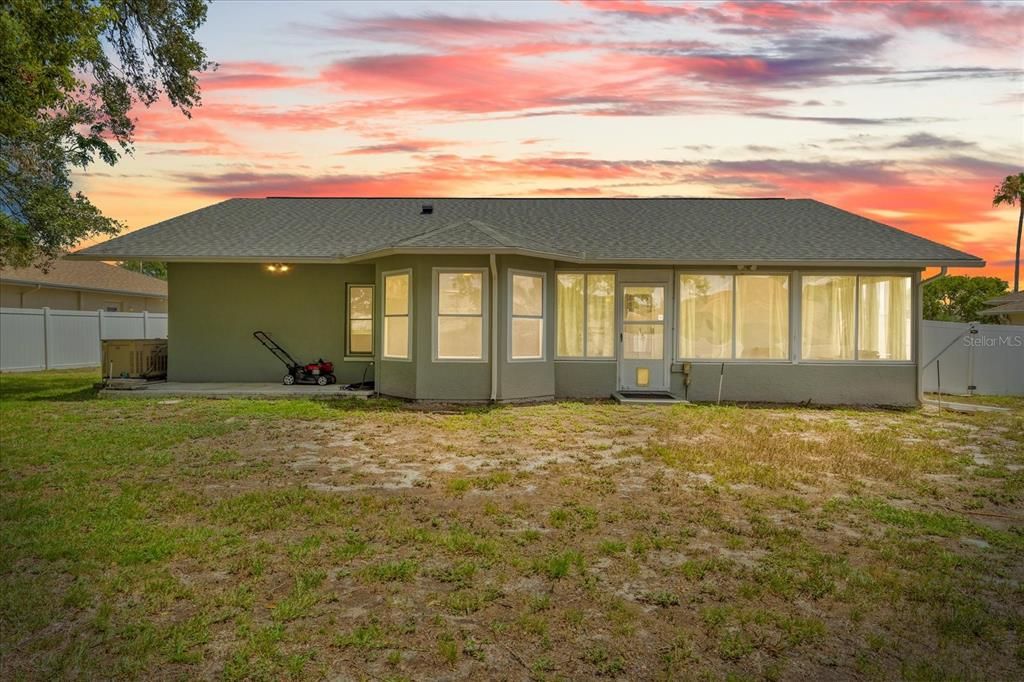 For Sale: $330,000 (3 beds, 2 baths, 1611 Square Feet)