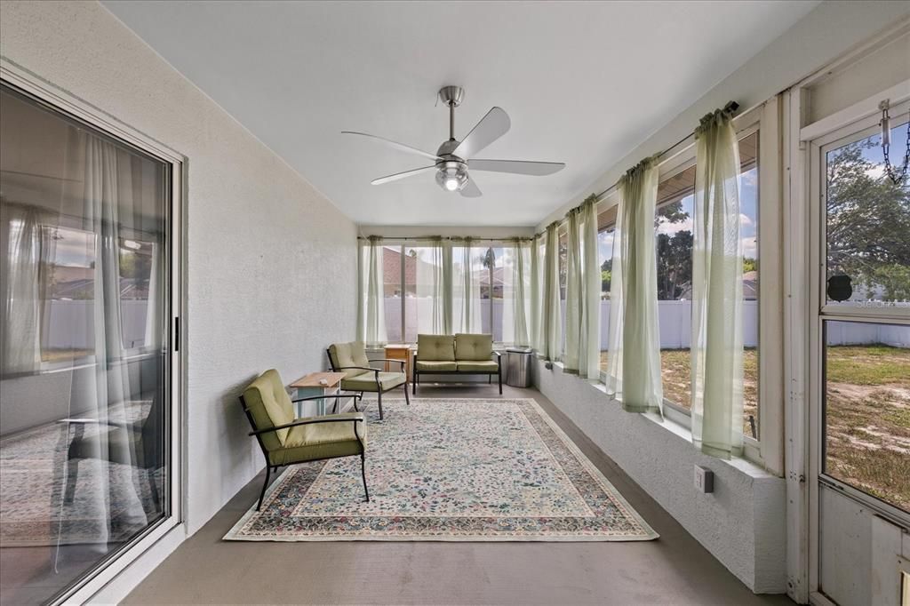 For Sale: $330,000 (3 beds, 2 baths, 1611 Square Feet)