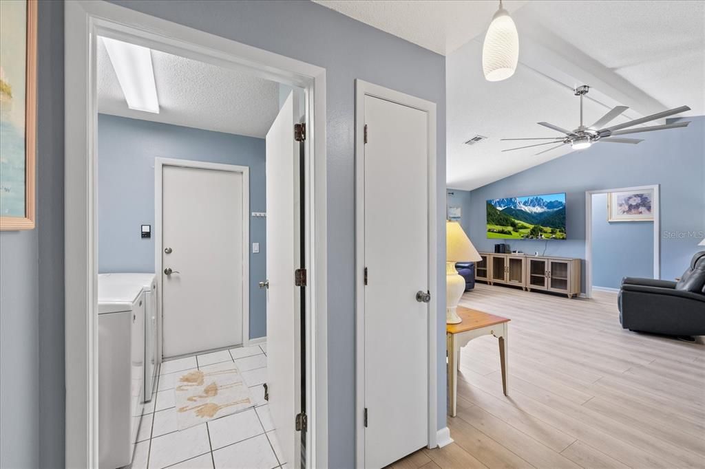 For Sale: $330,000 (3 beds, 2 baths, 1611 Square Feet)