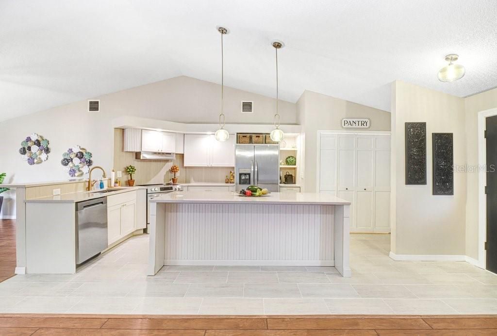 For Sale: $378,000 (3 beds, 2 baths, 1500 Square Feet)