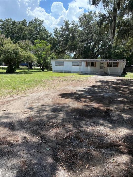 Active With Contract: $149,900 (3 beds, 2 baths, 1040 Square Feet)