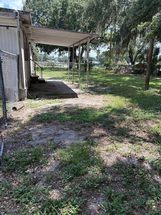 Active With Contract: $149,900 (3 beds, 2 baths, 1040 Square Feet)