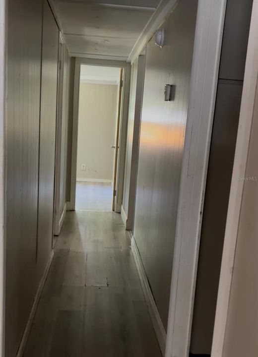 Active With Contract: $149,900 (3 beds, 2 baths, 1040 Square Feet)