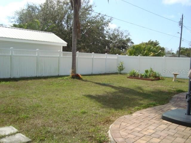 For Rent: $2,500 (2 beds, 1 baths, 1189 Square Feet)