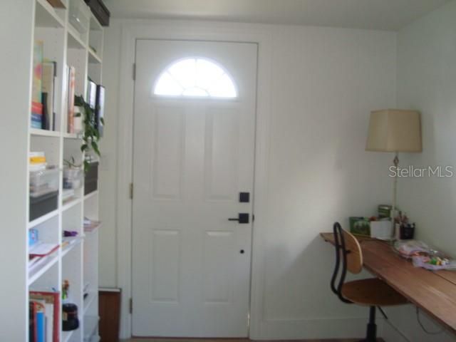 For Rent: $2,500 (2 beds, 1 baths, 1189 Square Feet)