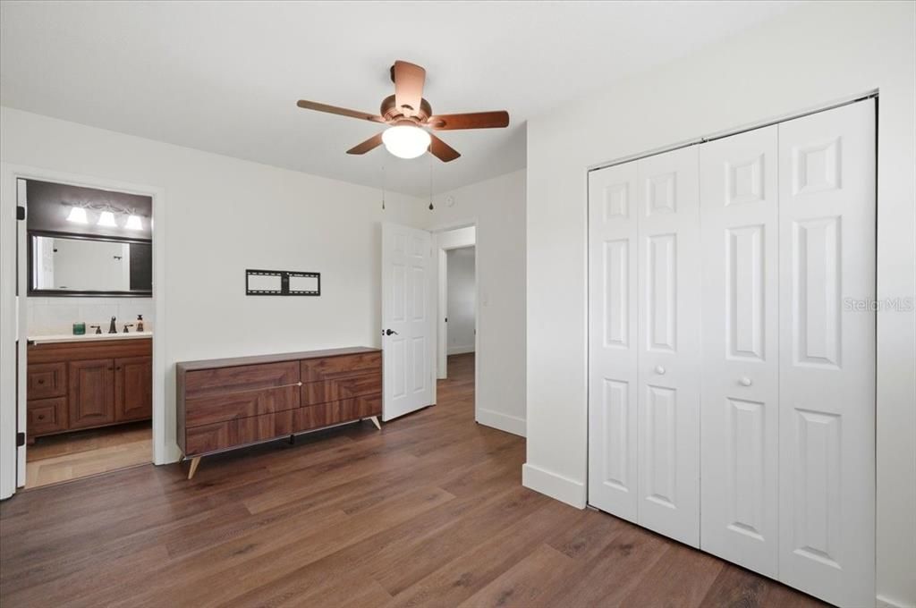 For Sale: $349,000 (3 beds, 2 baths, 1534 Square Feet)