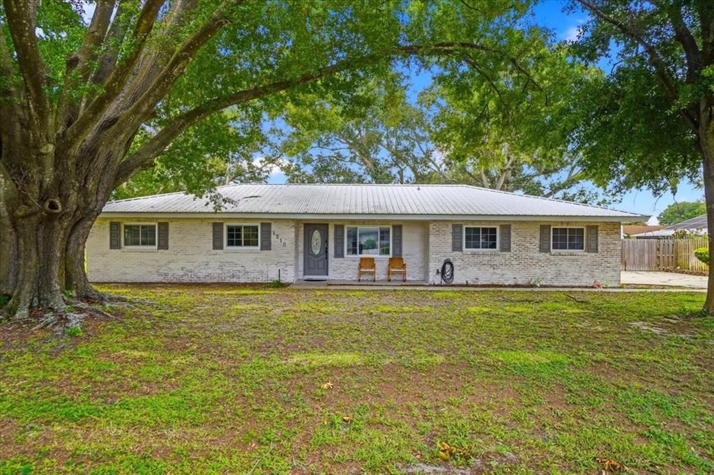 For Sale: $349,000 (3 beds, 2 baths, 1534 Square Feet)