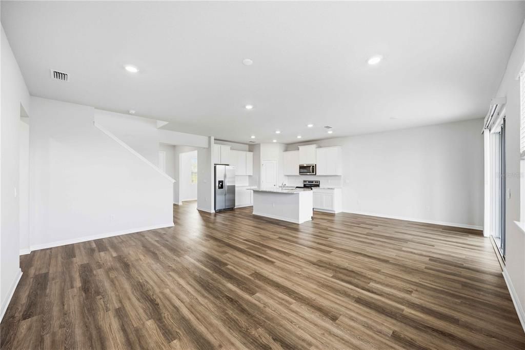 En Venta: $535,000 (4 camas, 3 baños, 2756 Pies cuadrados)