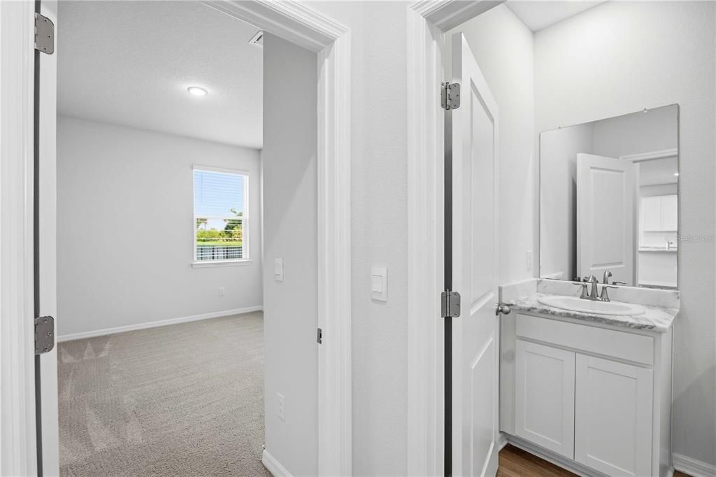 En Venta: $535,000 (4 camas, 3 baños, 2756 Pies cuadrados)