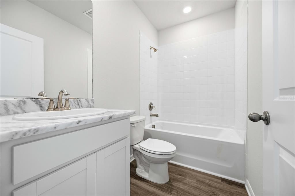 En Venta: $535,000 (4 camas, 3 baños, 2756 Pies cuadrados)