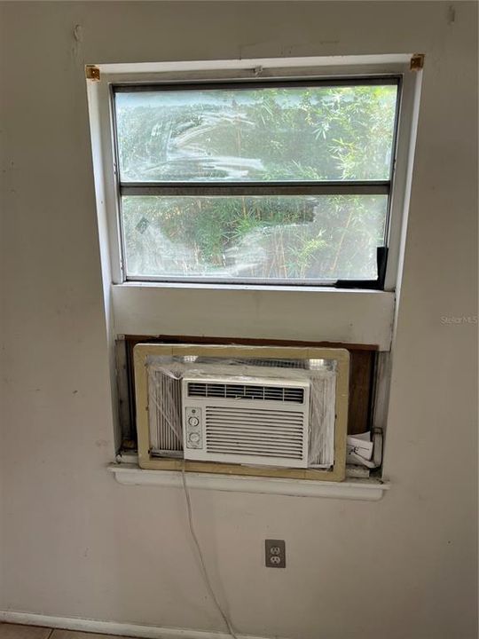 En Venta: $180,000 (2 camas, 1 baños, 572 Pies cuadrados)