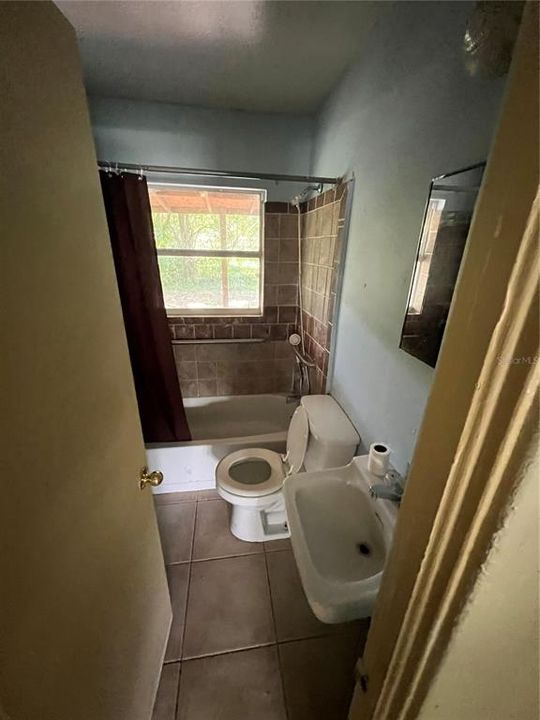 En Venta: $180,000 (2 camas, 1 baños, 572 Pies cuadrados)
