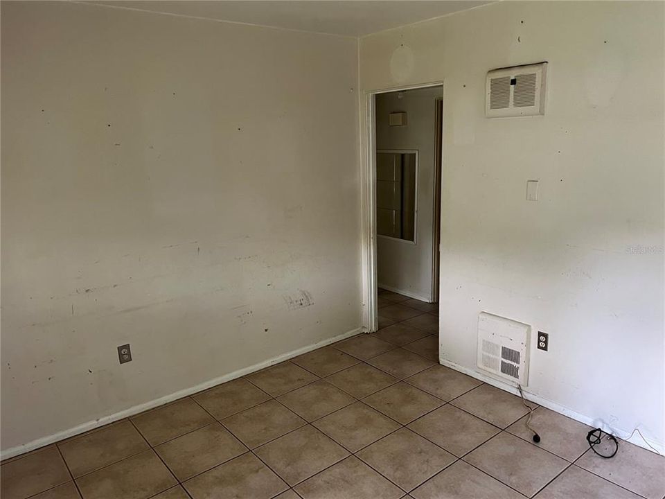 En Venta: $180,000 (2 camas, 1 baños, 572 Pies cuadrados)