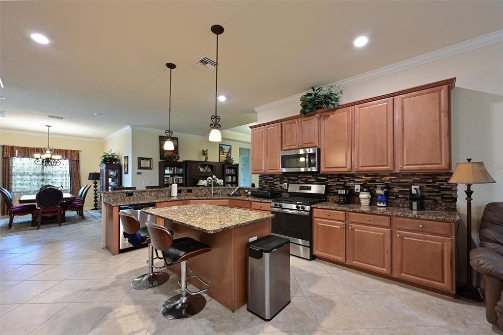 For Sale: $755,000 (4 beds, 3 baths, 2231 Square Feet)