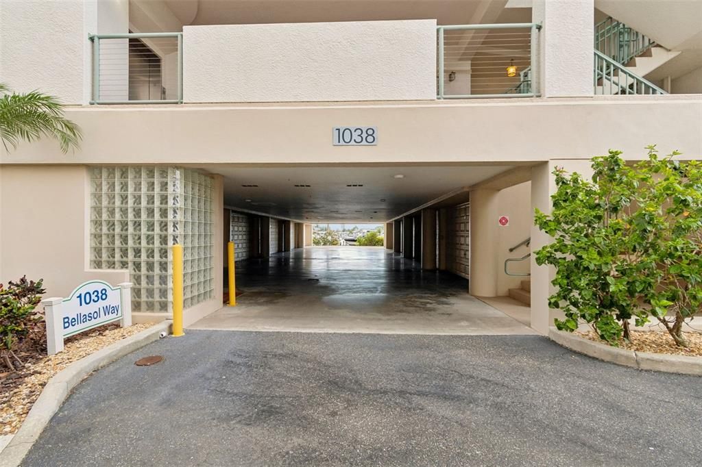 For Sale: $995,000 (4 beds, 4 baths, 3060 Square Feet)