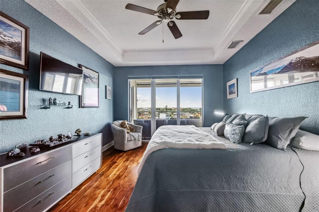For Sale: $995,000 (4 beds, 4 baths, 3060 Square Feet)