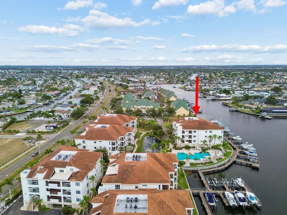 For Sale: $995,000 (4 beds, 4 baths, 3060 Square Feet)