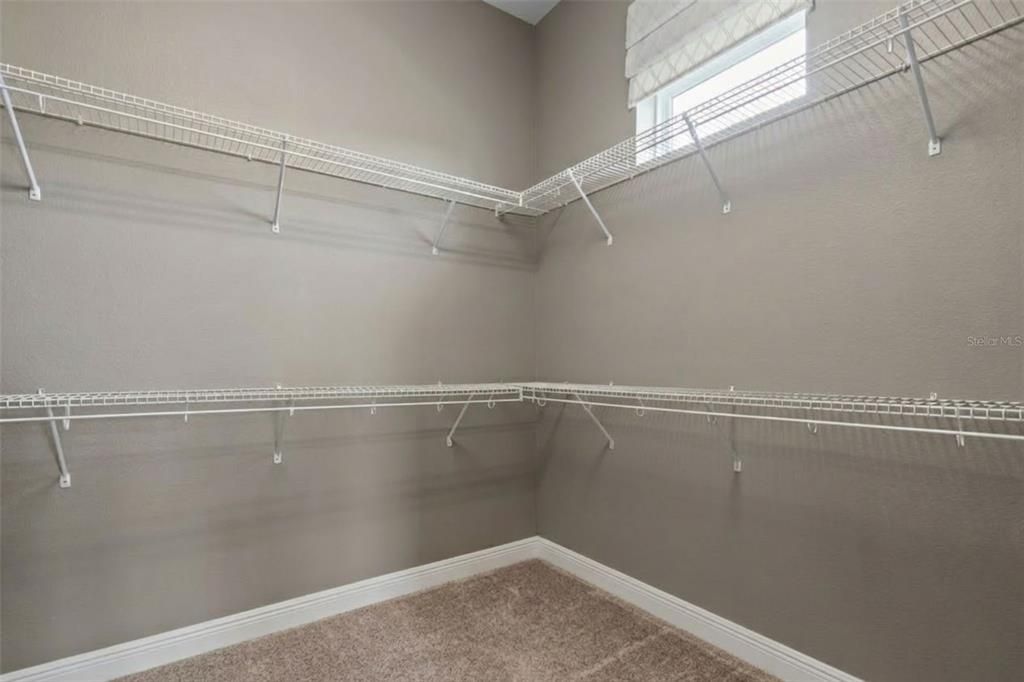 For Sale: $819,000 (4 beds, 3 baths, 2898 Square Feet)