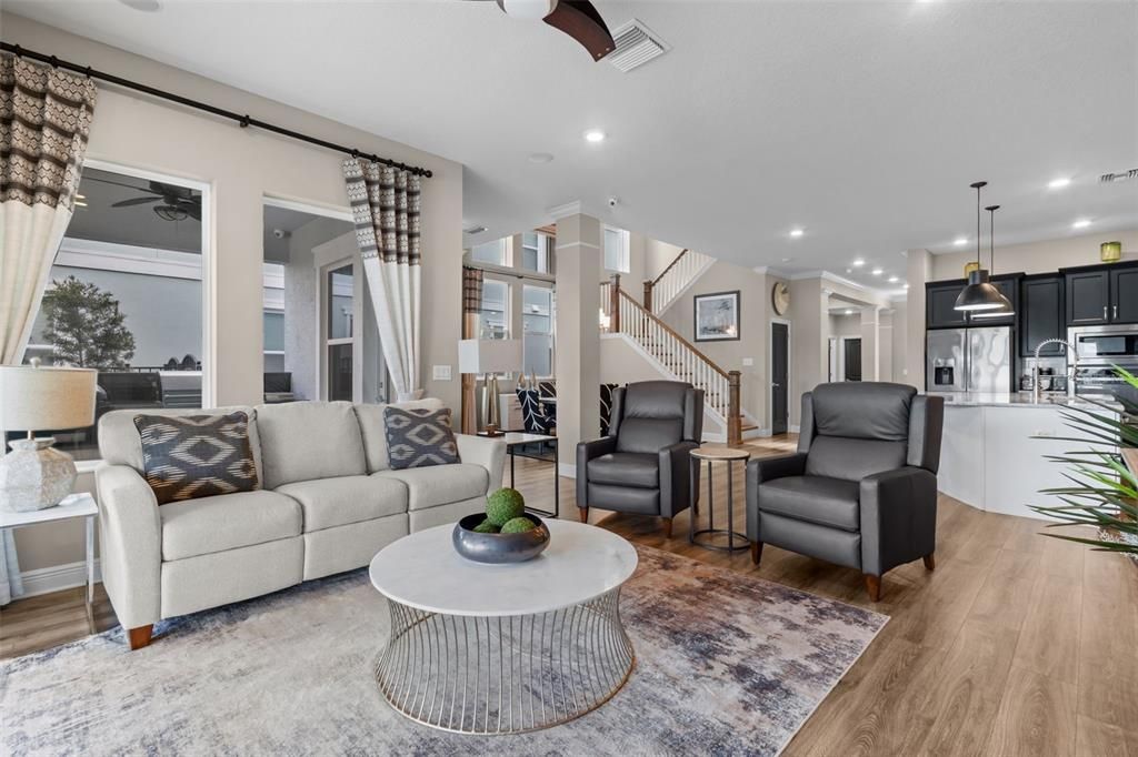 For Sale: $819,000 (4 beds, 3 baths, 2898 Square Feet)
