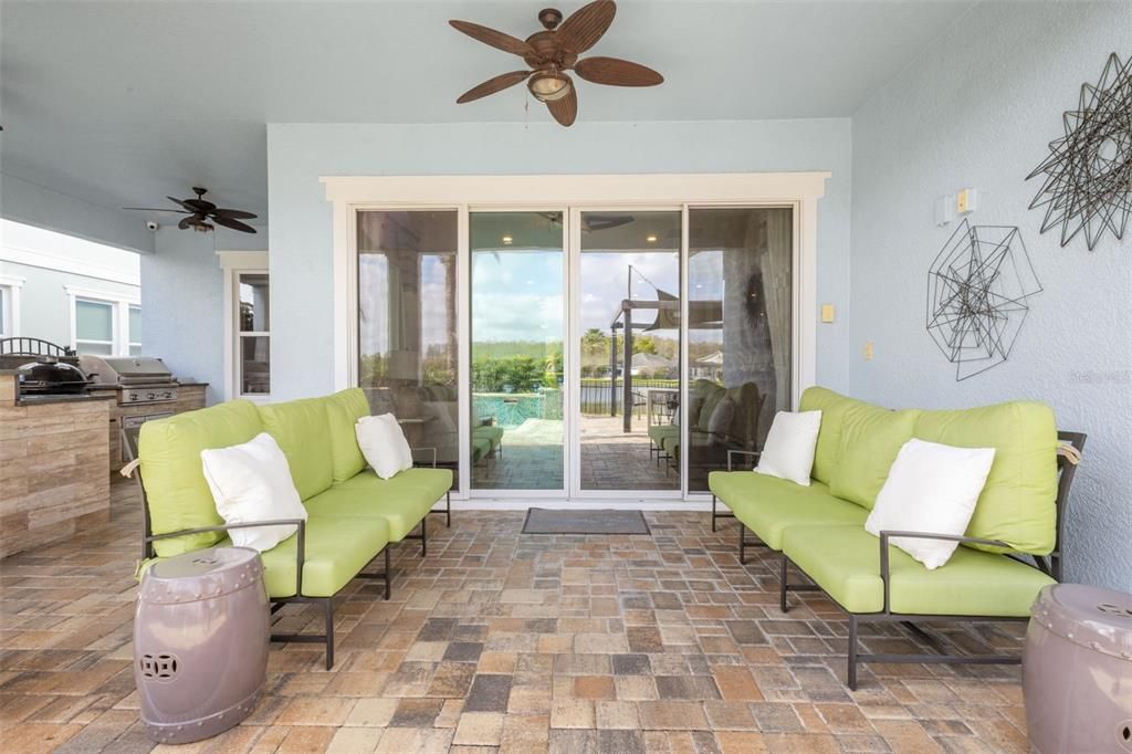 For Sale: $819,000 (4 beds, 3 baths, 2898 Square Feet)