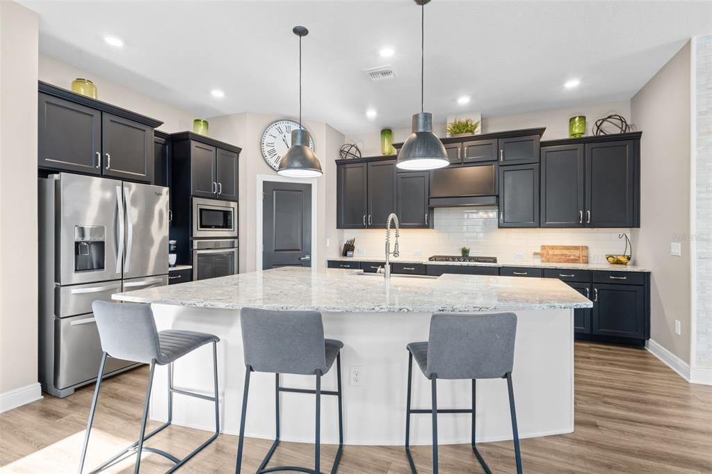 For Sale: $819,000 (4 beds, 3 baths, 2898 Square Feet)