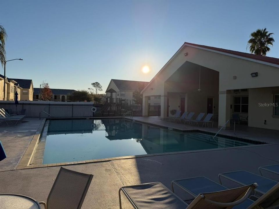 For Rent: $2,300 (4 beds, 3 baths, 1873 Square Feet)