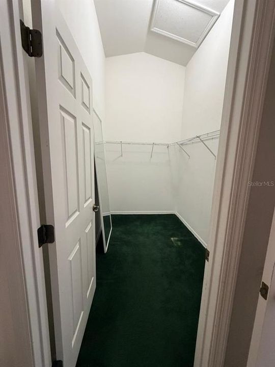 For Rent: $2,300 (4 beds, 3 baths, 1873 Square Feet)
