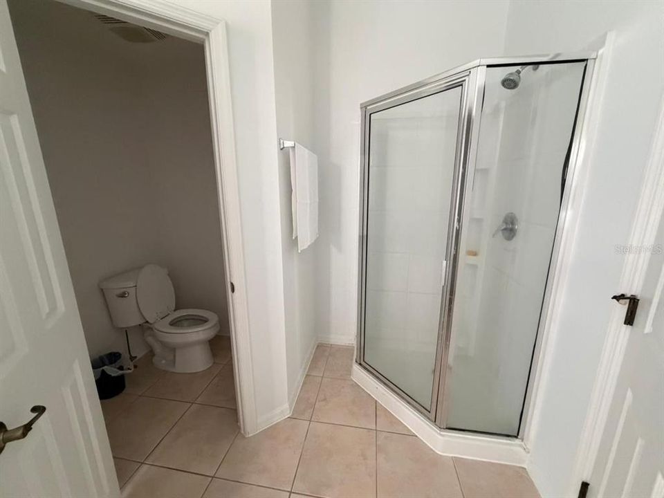 For Rent: $2,300 (4 beds, 3 baths, 1873 Square Feet)