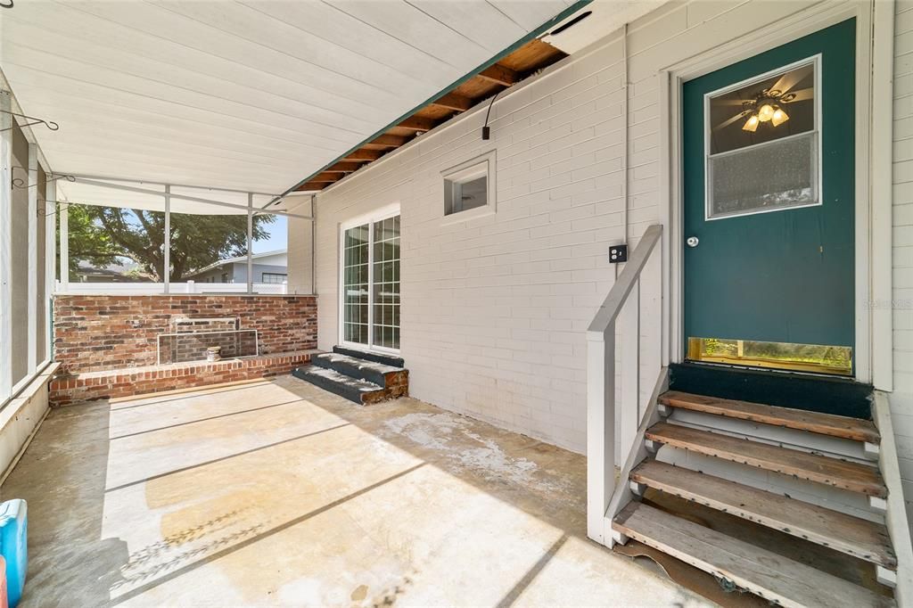 For Sale: $240,000 (4 beds, 2 baths, 1836 Square Feet)