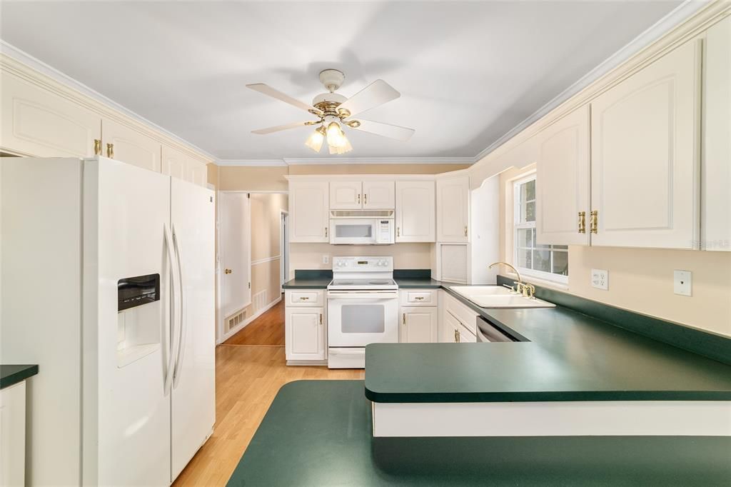 For Sale: $240,000 (4 beds, 2 baths, 1836 Square Feet)