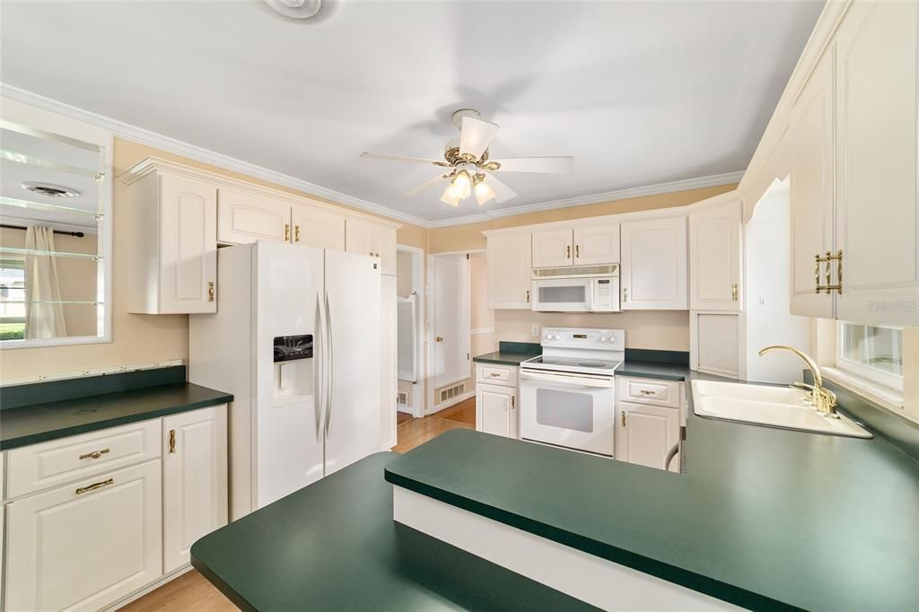 For Sale: $240,000 (4 beds, 2 baths, 1836 Square Feet)