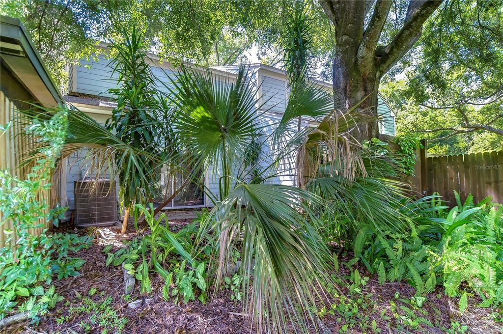 For Rent: $2,000 (2 beds, 2 baths, 1223 Square Feet)