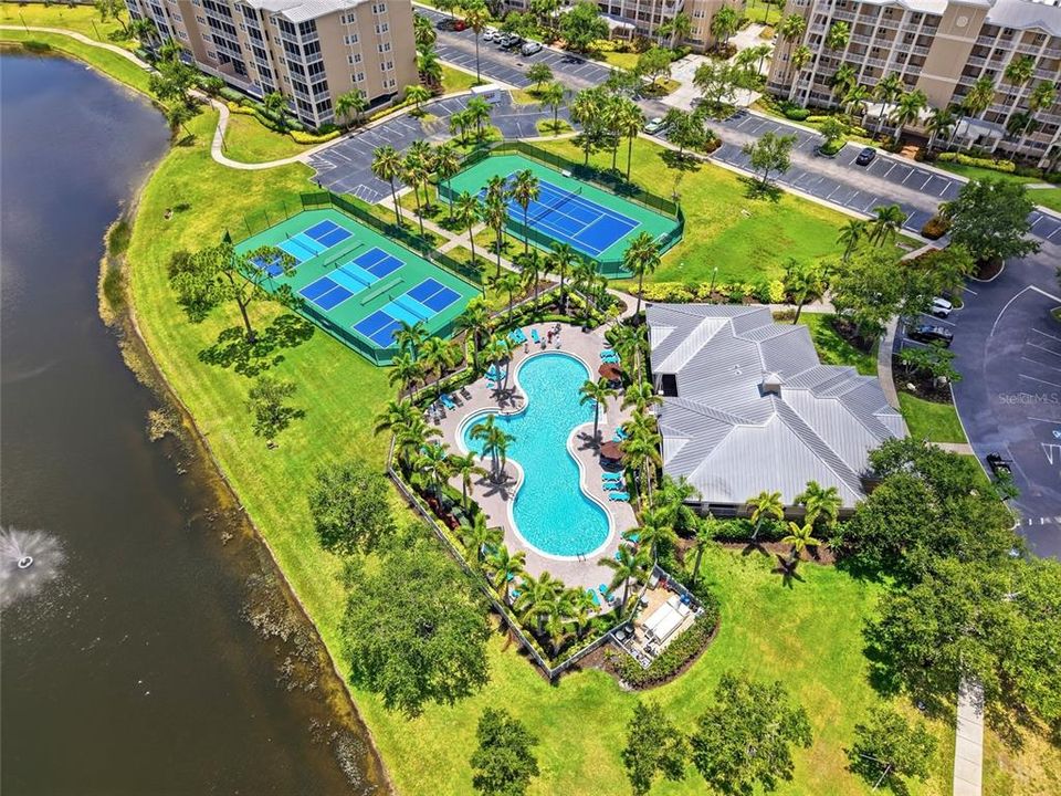 For Sale: $624,900 (3 beds, 2 baths, 2248 Square Feet)