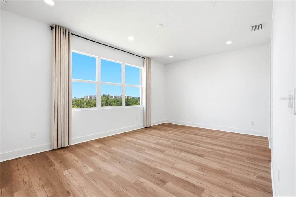 For Sale: $624,900 (3 beds, 2 baths, 2248 Square Feet)