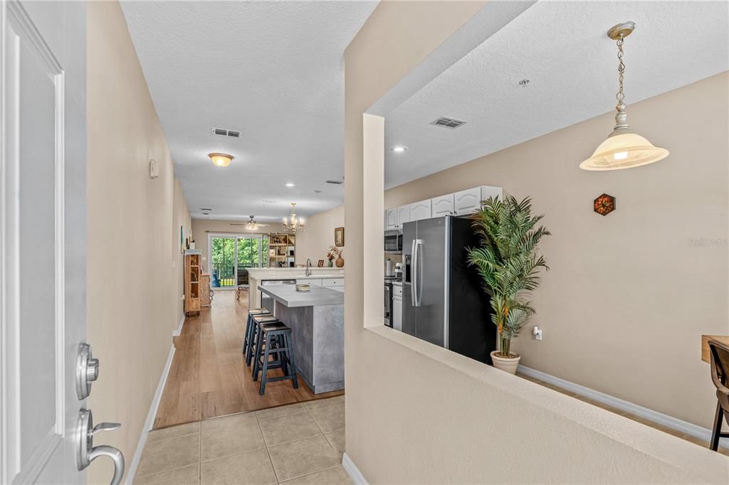 For Sale: $234,900 (2 beds, 2 baths, 1238 Square Feet)
