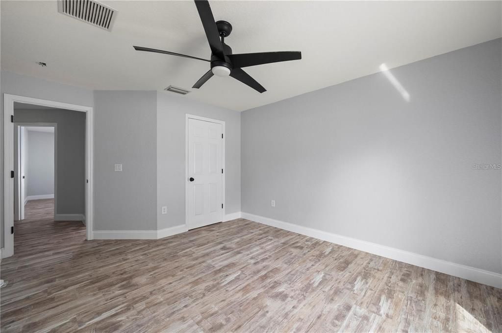 En Venta: $359,000 (3 camas, 2 baños, 2035 Pies cuadrados)