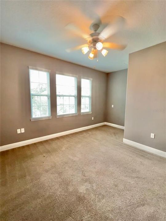 For Rent: $3,850 (4 beds, 2 baths, 2505 Square Feet)