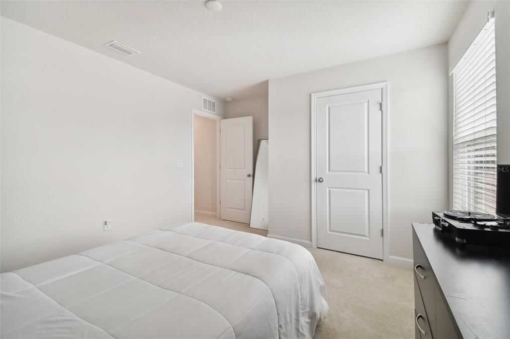 For Sale: $549,990 (3 beds, 2 baths, 2409 Square Feet)
