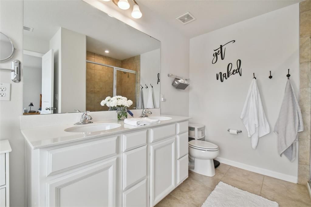 For Sale: $549,990 (3 beds, 2 baths, 2409 Square Feet)