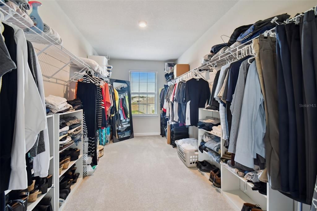 For Sale: $549,990 (3 beds, 2 baths, 2409 Square Feet)