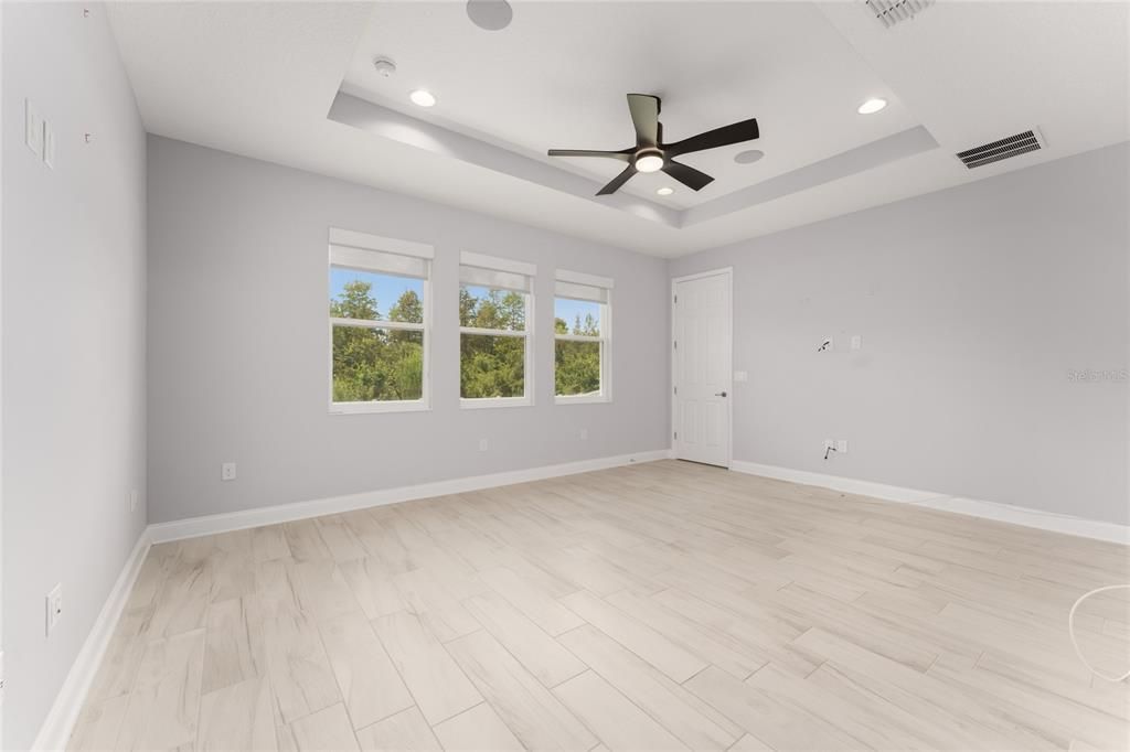 For Sale: $649,400 (4 beds, 3 baths, 2536 Square Feet)