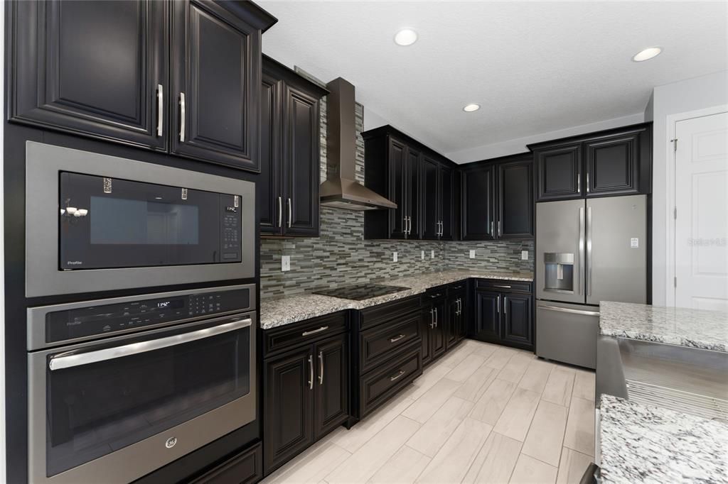 For Sale: $649,400 (4 beds, 3 baths, 2536 Square Feet)