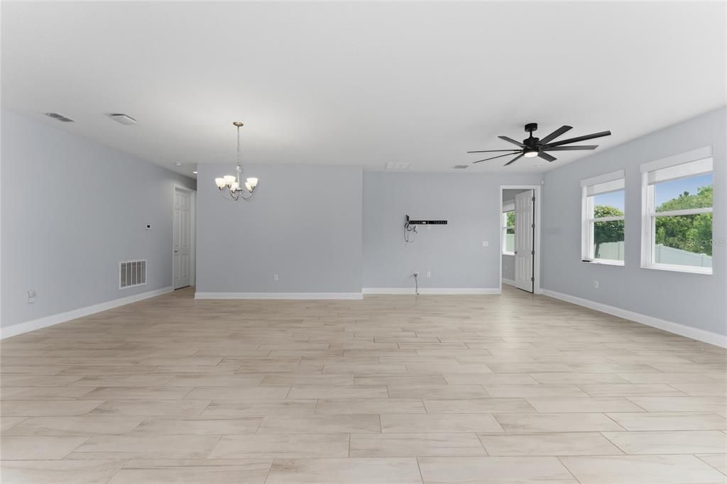 For Sale: $649,400 (4 beds, 3 baths, 2536 Square Feet)