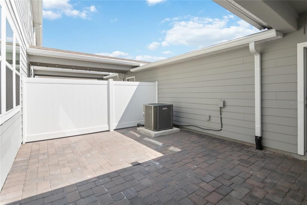For Rent: $2,900 (4 beds, 3 baths, 1809 Square Feet)