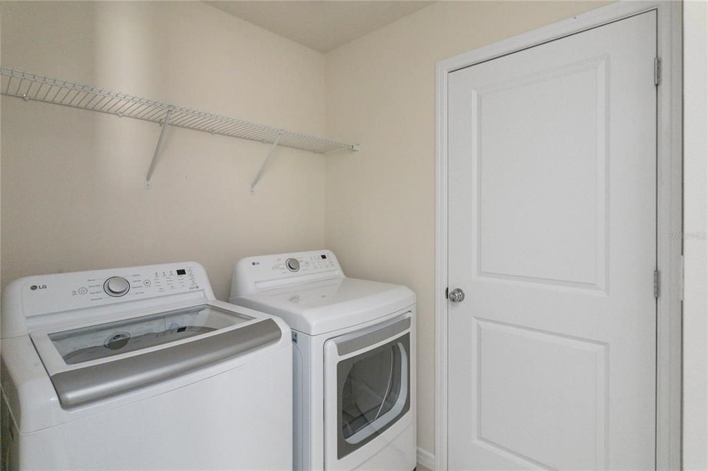 For Rent: $2,900 (4 beds, 3 baths, 1809 Square Feet)
