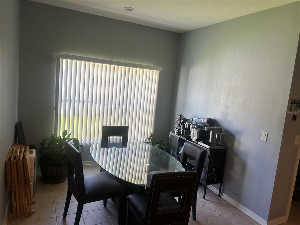 En Venta: $430,000 (4 camas, 3 baños, 3038 Pies cuadrados)