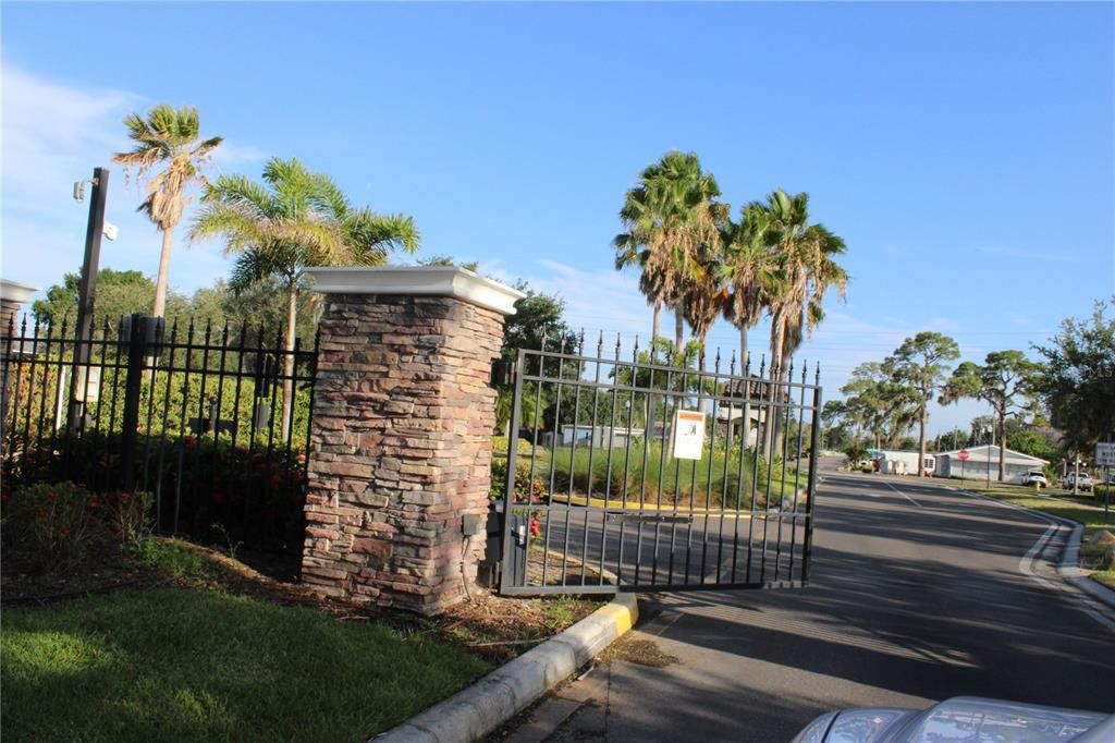 En Venta: $430,000 (4 camas, 3 baños, 3038 Pies cuadrados)