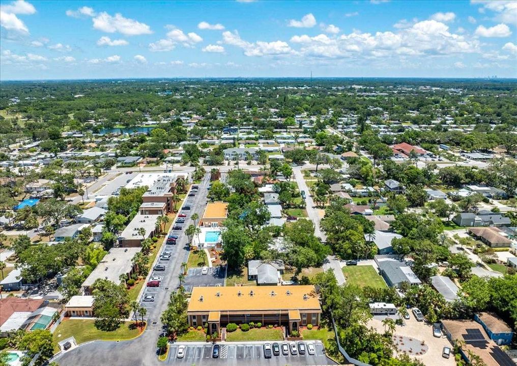 For Rent: $1,850 (1 beds, 1 baths, 747 Square Feet)