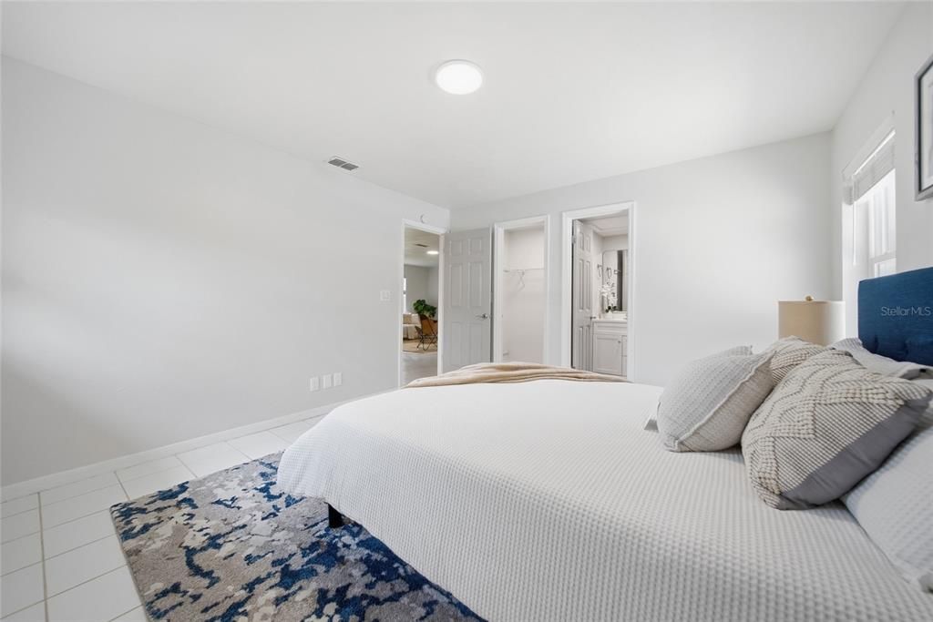 For Sale: $235,000 (2 beds, 2 baths, 1226 Square Feet)